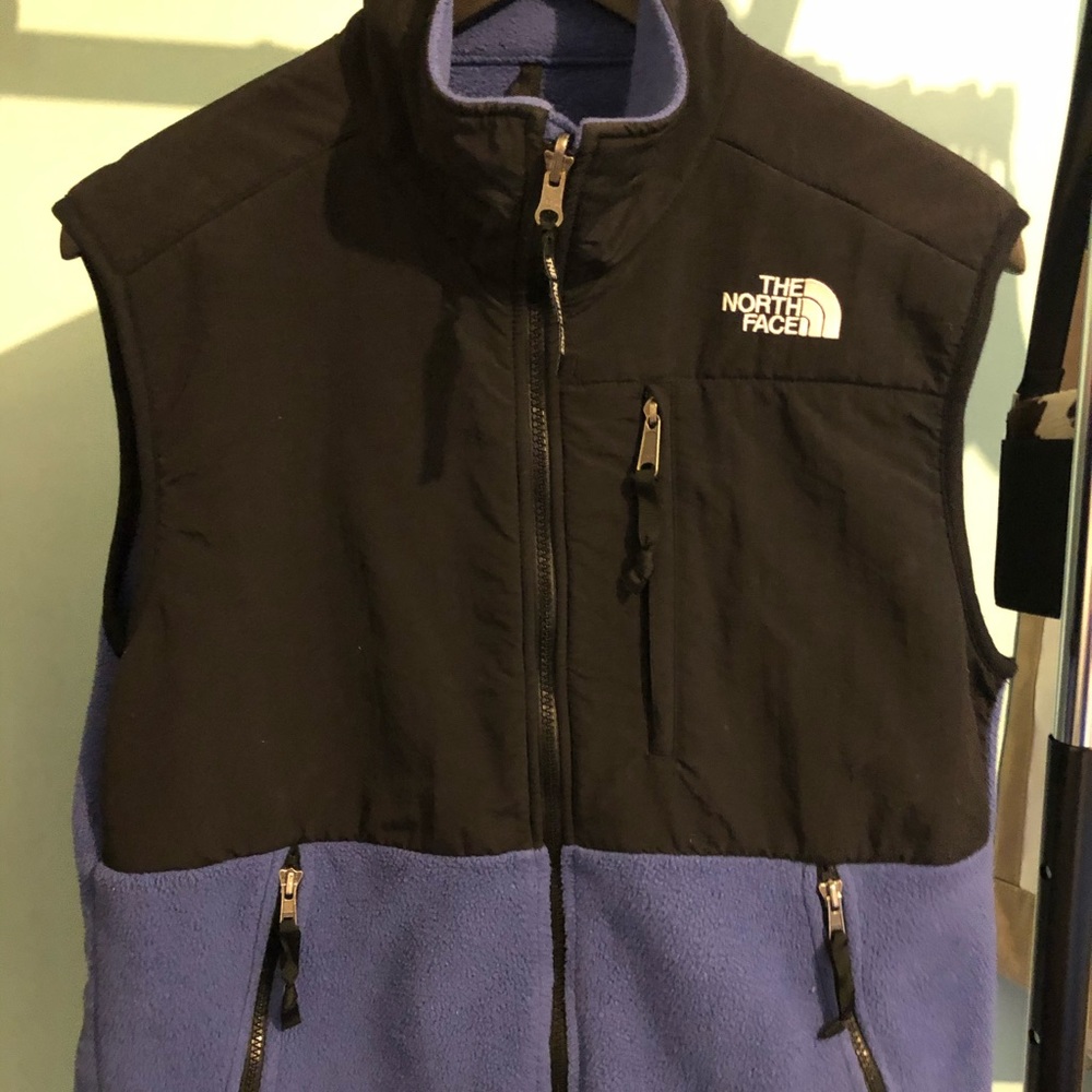 women’s north face vest